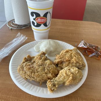 Bush's Chicken - Big Spring St - 3 PC CHICKEN - Chicken Wings Near Me - Midland, Texas Bush's Chicken - Big Spring St - 3 PC CHICKEN - Chicken Wings Near Me - Midland, Texas