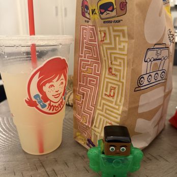 Wendy's - Not a happy meal - Fast Food Near Me - Los Angeles, California Wendy's - Not a happy meal - Fast Food Near Me - Los Angeles, California