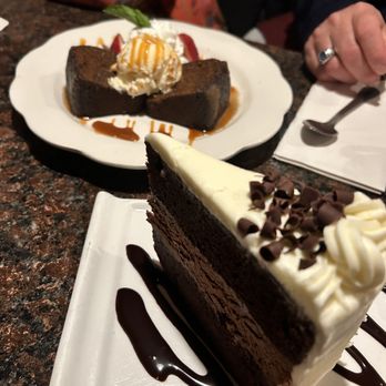 Joey's Bar & Grill - Deelish - Bars Near Me - Worcester, Massachusetts