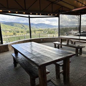 Robert Renzoni Vineyards - Wineries Near Me - Temecula, California