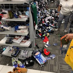 Burlington - Men's socks are a disaster can't even get through with a cart