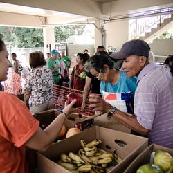 Weekly feeding program in Wahiawa