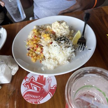 Restaurant 604 - Mac Nut Mahi Dinner - Breakfast & Brunch Near Me - Honolulu, Hawaii