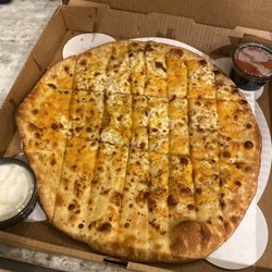 Very surprised at how crispy/chewy the crust was on the cheese bread as well as the bbq chicken pizza.
