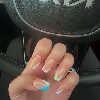 Everett Luxury Nails & Spa - Nail Salons Near Me - Everett, Washington