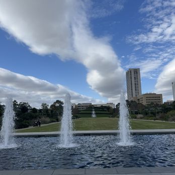 McGovern Centennial Gardens - Parks Near Me - Houston, Texas McGovern Centennial Gardens - Parks Near Me - Houston, Texas