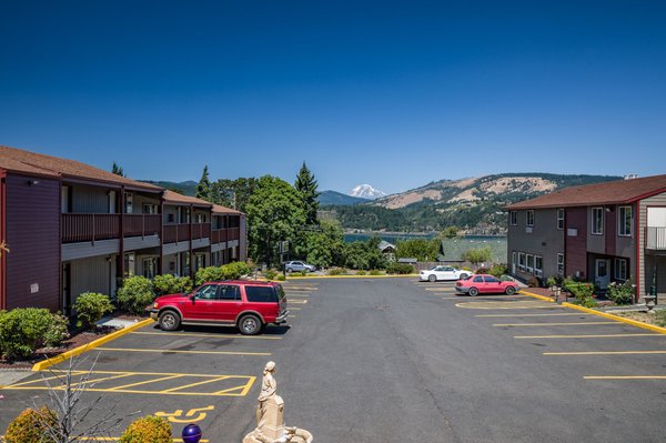 Riverview Lodge, Hood River by null