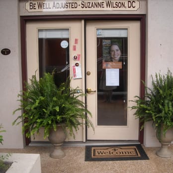 Suzanne Wilson - Be Well Adjusted - Chiropractors Near Me - Charlottesville, Virginia Suzanne Wilson - Be Well Adjusted - Chiropractors Near Me - Charlottesville, Virginia