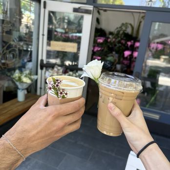 Bloomsgiving - Americano and Iced Vanilla Latte - Florists Near Me - Mountain View, California