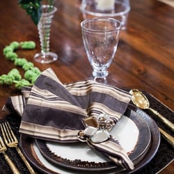 Home Grown - A wonderful example of a transitional dinner set.