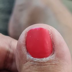 Q Nails Salon - Nails after pedicure