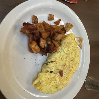 Hilton Suites Boca Raton - Breakfast - Hotels Near Me - Boca Raton, Florida