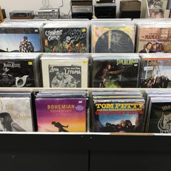 402 VINYL