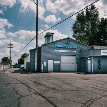 Fix Auto Elgin - Building #1 entrance - Auto Repair Near Me - Elgin, Illinois