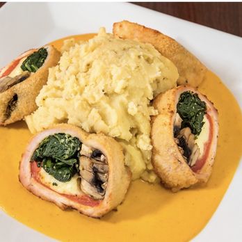 Los Andes Restaurant - Envuelto de Pollo - Latin American Near Me - Providence, Rhode Island