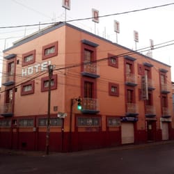 Hotel Regional de Antequera - Vista de ambos frentes