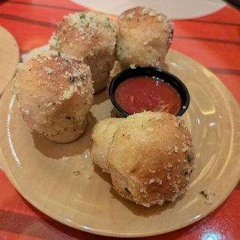 Toadstool Cafe - Toadstool Cheesy Garlic Knots - Burgers Near Me - Orlando, Florida Toadstool Cafe - Toadstool Cheesy Garlic Knots - Burgers Near Me - Orlando, Florida