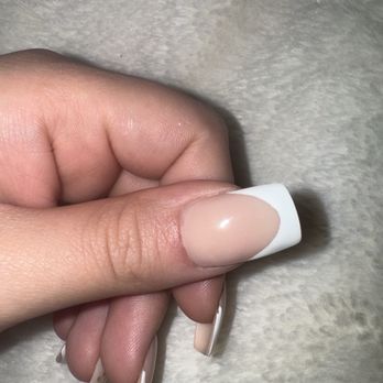 Venice Nail Studio - He missed up on my  thumbnail - Nail Salons Near Me - Citrus Heights, California