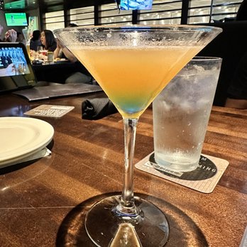 Yard House - Malibu Peach - New American Near Me - Irving, Texas Yard House - Malibu Peach - New American Near Me - Irving, Texas