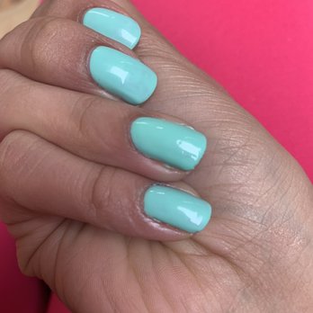 The Nail Bar - Lady did 4 coats - Nail Salons Near Me - Mission, Texas The Nail Bar - Lady did 4 coats - Nail Salons Near Me - Mission, Texas