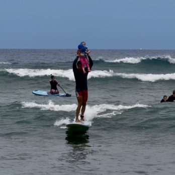 Kona Kai Surf Lessons - 3.1yo with Hanalei - Surf Schools Near Me - Kailua-Kona, Hawaii Kona Kai Surf Lessons - 3.1yo with Hanalei - Surf Schools Near Me - Kailua-Kona, Hawaii