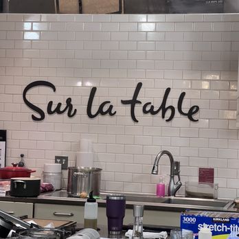Sur La Table - Kitchen Supplies Near Me - Arlington, Virginia