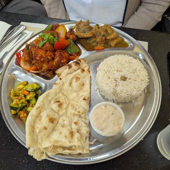 Himalayan Bistro Oceanside - Chili Chicken and Curry Chicken - Indian Near Me - Oceanside, California