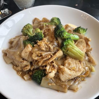 Thai At Waugh Chapel - Pad Si Ew - Thai Near Me - Gambrills, Maryland