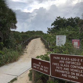 Fort Pierce Inlet State Park - Path entrance - Beaches Near Me - Fort Pierce, Florida