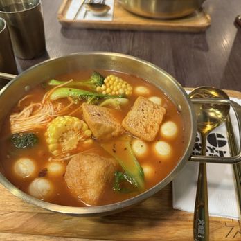 Big Way Hot Pot - Cooked Hot Pot - Hot Pot Near Me - Burnaby, British Columbia