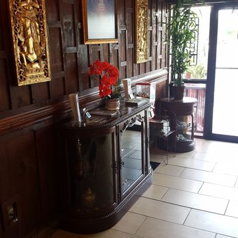 Thai Villa Restaurant - Foyer - Thai Near Me - Winter Park, Florida