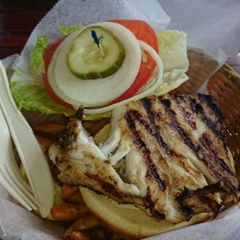 Lazy Flamingo - Hamburger - Seafood Near Me - Bokeelia, Florida