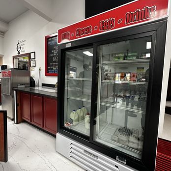 Rocky Point Creamery - Milk, eggs, cheese and drinks fridge - Ice Cream & Frozen Yogurt Near Me - Tuscarora, Maryland