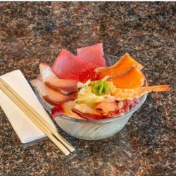 Robatasumi - Chirashi bowl