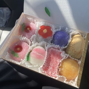 Hogetsu Bakery - Variety of mochi - Bakeries Near Me - Chula Vista, California Hogetsu Bakery - Variety of mochi - Bakeries Near Me - Chula Vista, California