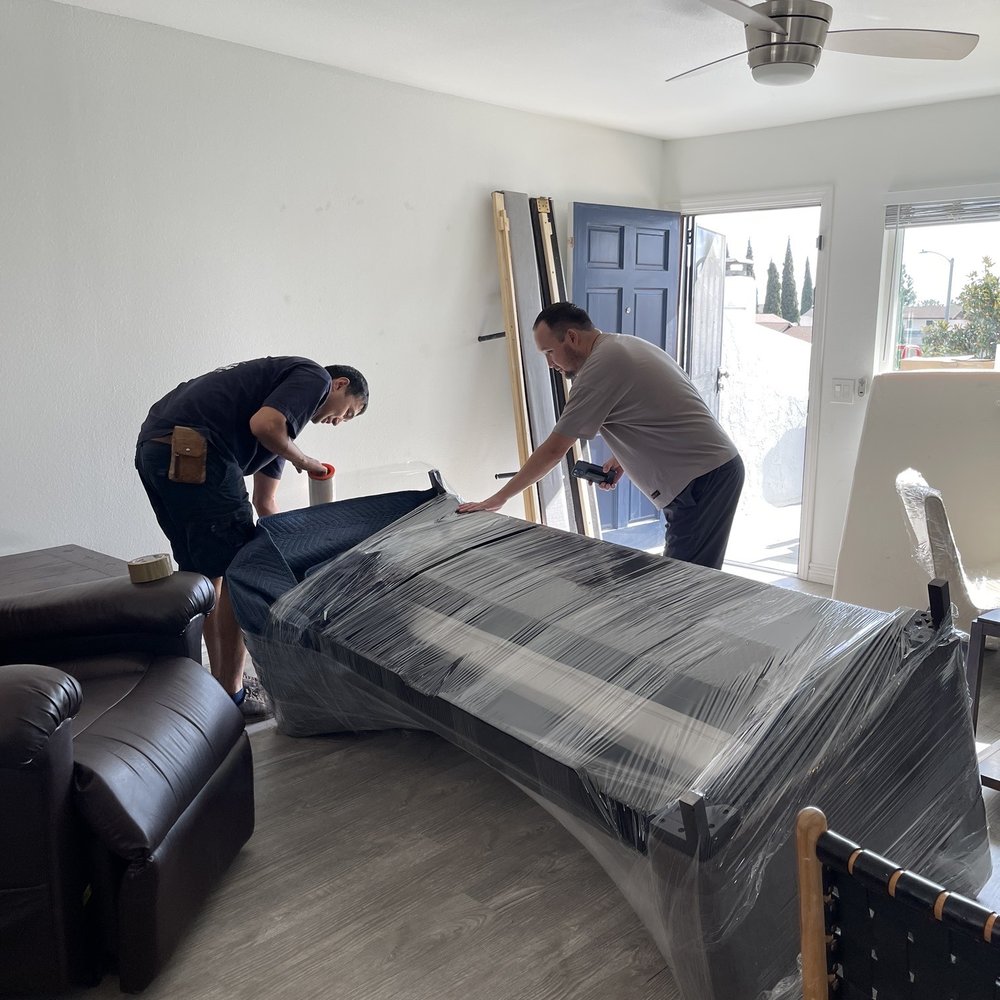 Busy Bee Movers - Movers Near Me - Irvine, California Busy Bee Movers - Movers Near Me - Irvine, California