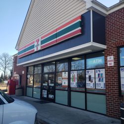 7-Eleven - Front