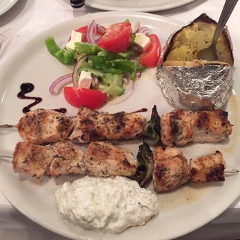 La Crête - Chicken kabob. Yummy. - Greek Near Me - Paris, 75 La Crête - Chicken kabob. Yummy. - Greek Near Me - Paris, 75
