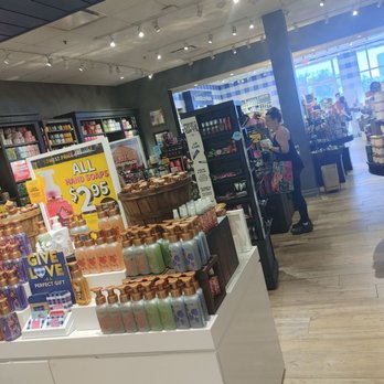 Bath & Body Works - Cosmetics & Beauty Supply Near Me - Portland, Oregon