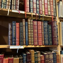 Henniker Book Farm and Gifts