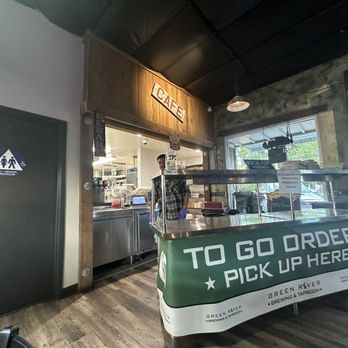 Green River Brewing & Taproom - Food pickup - Breweries Near Me - Winters, California Green River Brewing & Taproom - Food pickup - Breweries Near Me - Winters, California