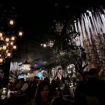 Wolf by Vanderpump at Caesars Republic Lake Tahoe - Interior decor - American Near Me - Stateline, Nevada