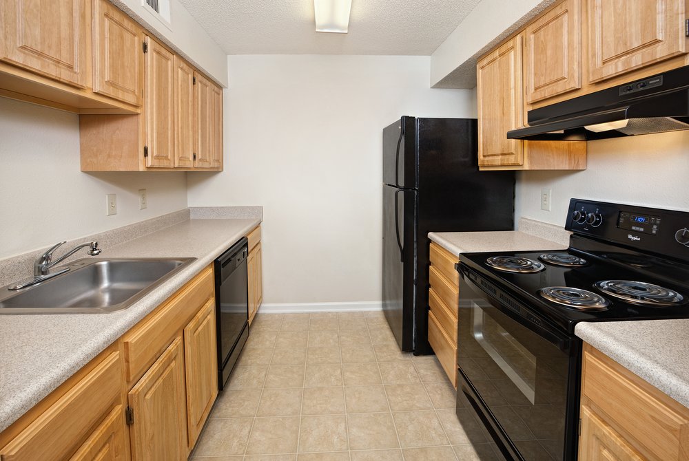 LAKERIDGE SQUARE Updated June 2024 10 Photos 10267E Lakeridge Sq