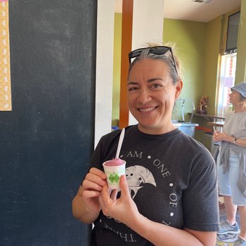 Rori's Artisanal Creamery - Vegan berry vice cream! - Ice Cream & Frozen Yogurt Near Me - Carpinteria, California