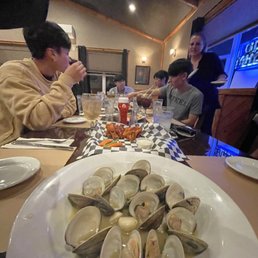 garlic sauce clams!! garlic sauce clams!!