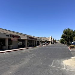 Anderson Plaza - This is my #6 plaza out of 17 plazas in Davis.  Just kidding, no one cares.