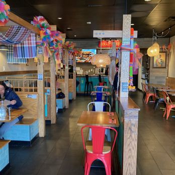 Mae Ornnit Thai Kitchen - Thai Near Me - Annandale, Virginia