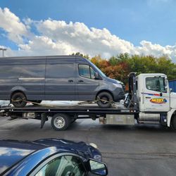May's Towing
