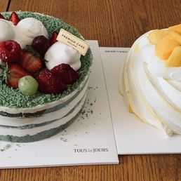 Green tea and mango cloud cakes Green tea and mango cloud cakes