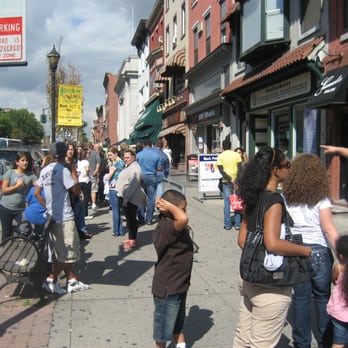 Carlo's Bakery - Bakeries Near Me - Hoboken, New Jersey Carlo's Bakery - Bakeries Near Me - Hoboken, New Jersey